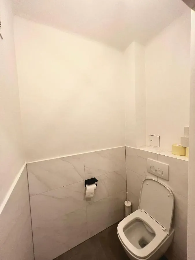 Modern City Apartment Vienna